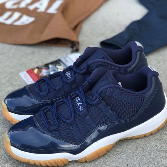 Jordan retro 11 low top - Picture 2 of 2